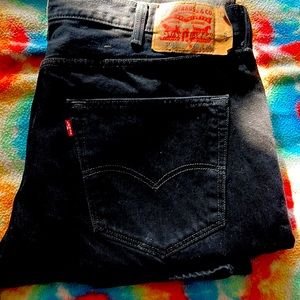 Levi’s black jean